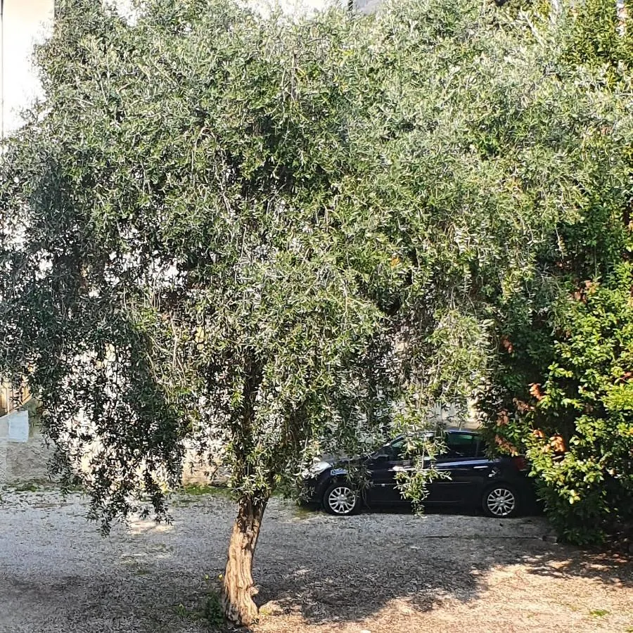 Holiday home Appartamento Lido 'With Parking Space Included' Toscolano Maderno